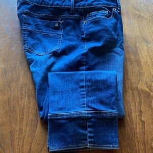 Dark Blue Denim Jeans Vera Wang simply Vera size 10 cropped pants